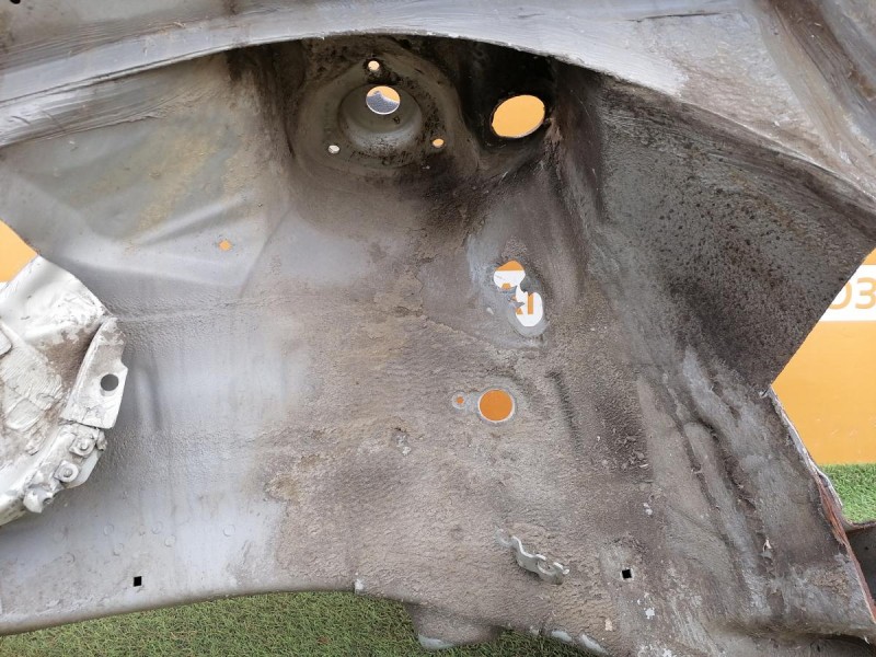 Tiguan №2 лонжерон левый деф