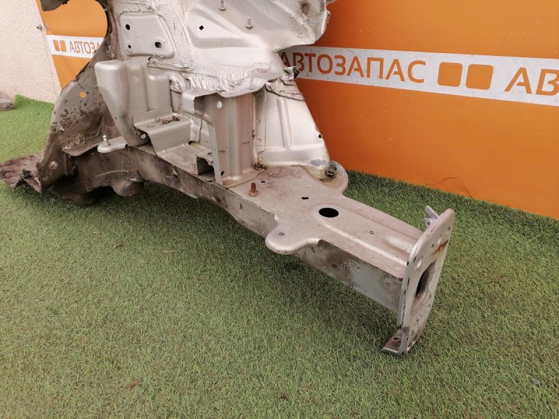 Tiguan №2 лонжерон левый деф