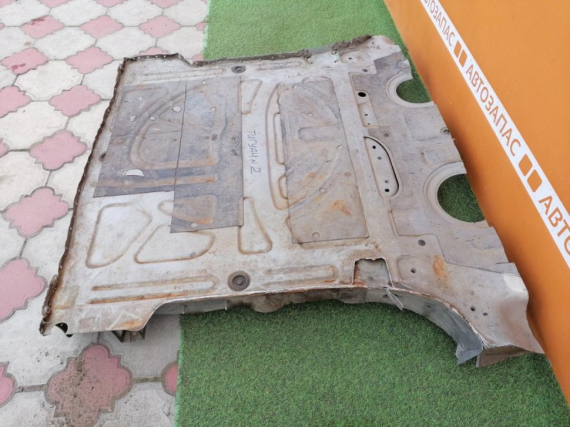 Tiguan №2 ниша под запаску