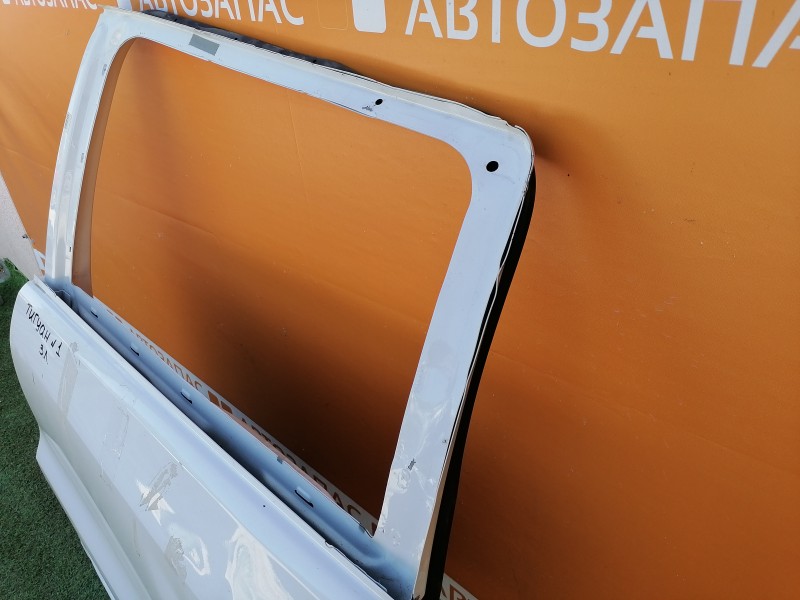 Tiguan дверь задняя левая деф
