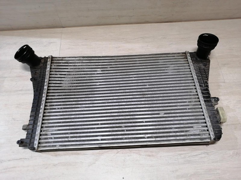 Tiguan радиатор интеркулера