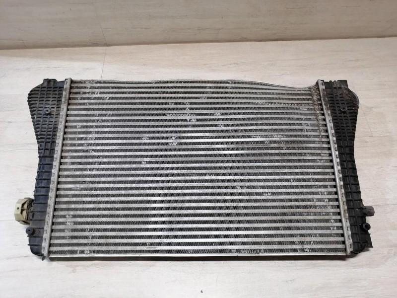 Tiguan радиатор интеркулера