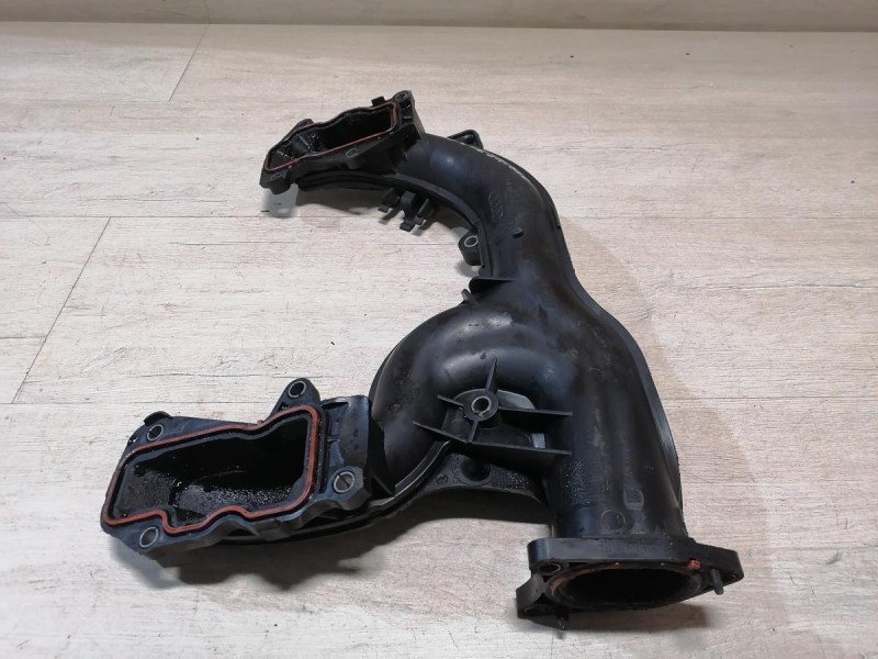 Touareg коллектор впускной