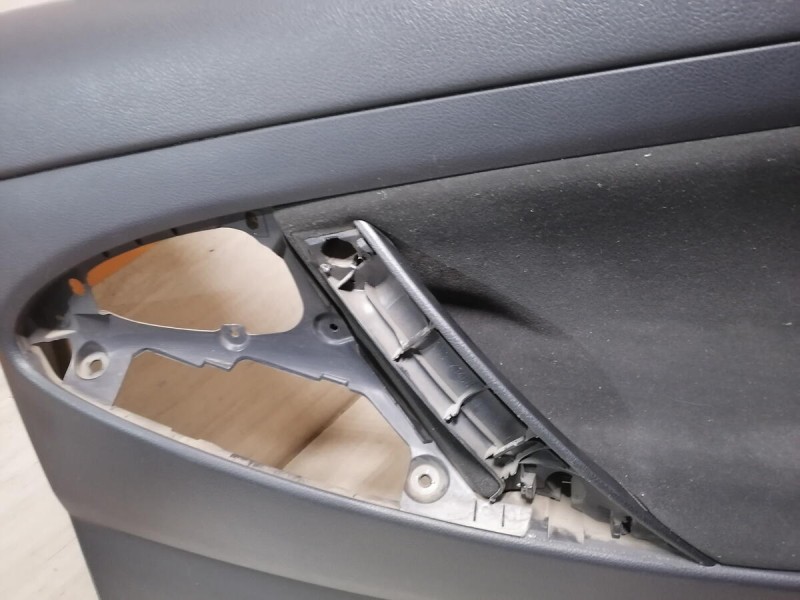 Camry v40 обшивка двери задняя правая эл тряпка