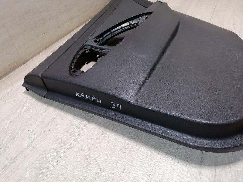 Camry v40 обшивка двери задняя правая эл кожа