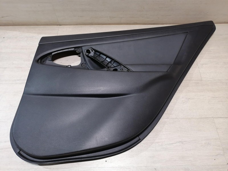 Camry v40 №1 обшивка двери задняя правая эл кожа
