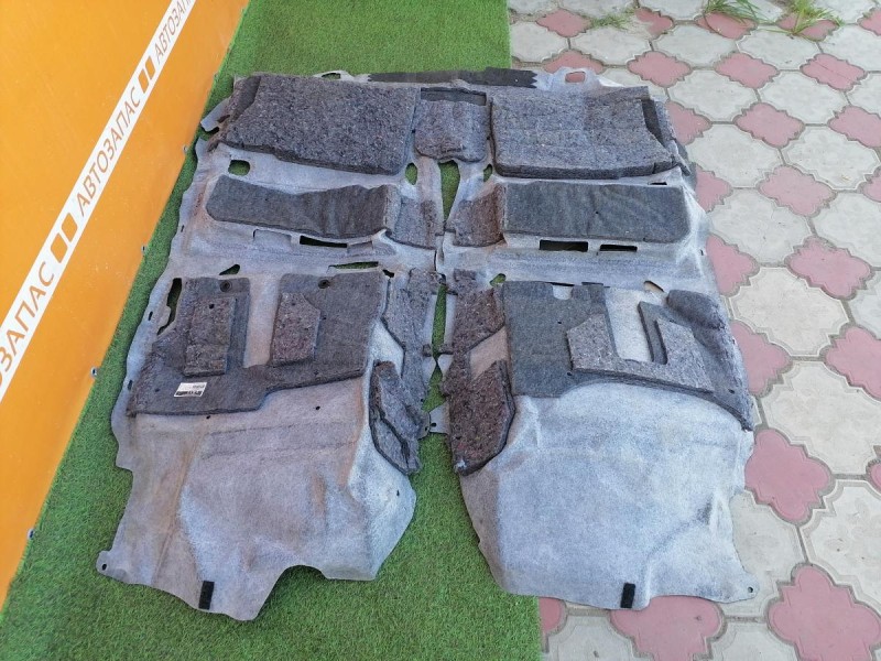 Corolla пол салона