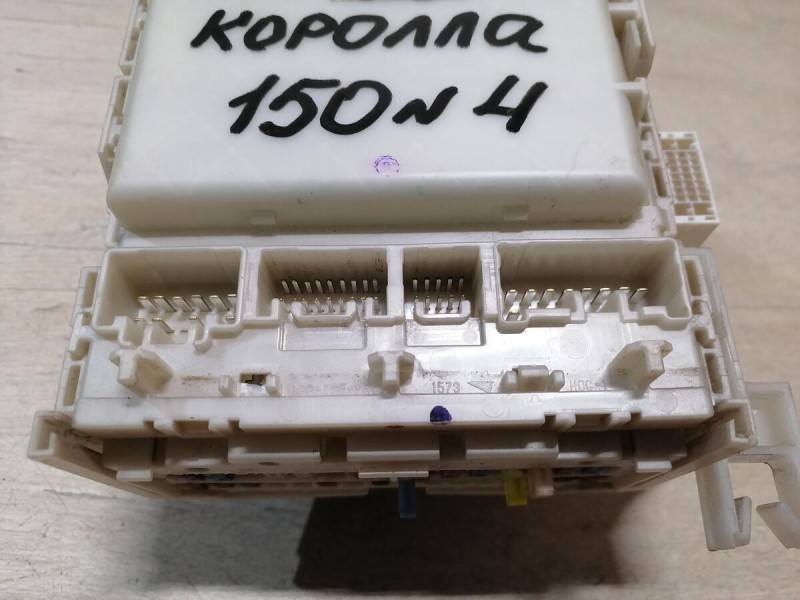 Corolla №4 блок предохранителей силовой реле
