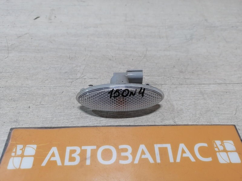 Corolla повторитель поворота в крыло