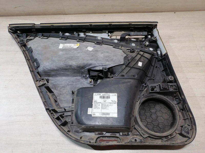 Passat B6 обшивка двери передняя правая эл деф