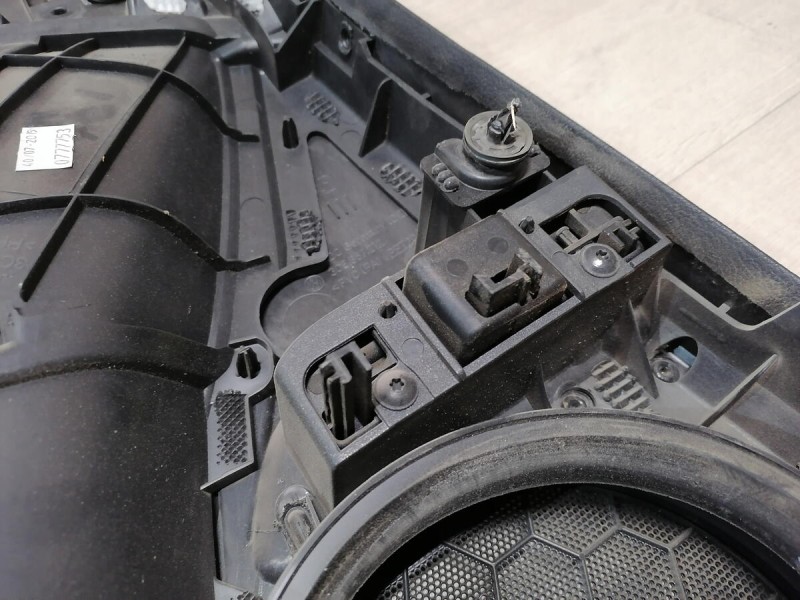 Passat B6 обшивка двери передняя правая эл деф