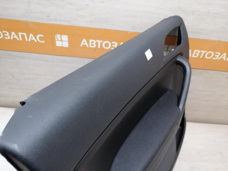 Yeti обшивка двери задняя левая мех