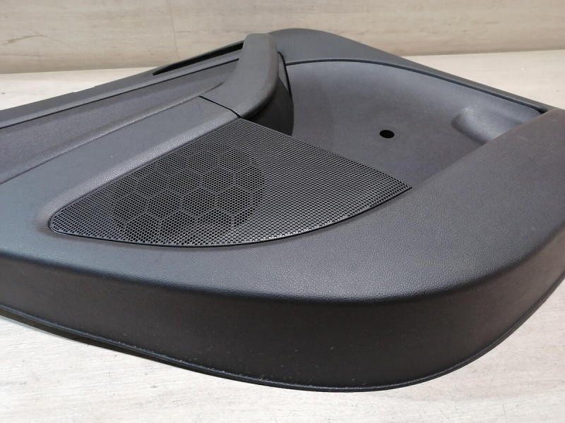 Yeti обшивка двери задняя левая мех