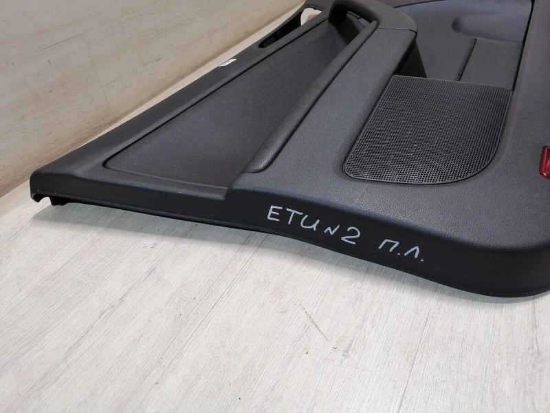 Yeti обшивка двери передняя левая эл