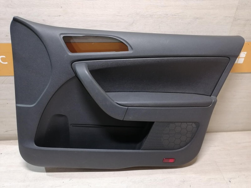 Yeti обшивка двери передняя правая эл деф