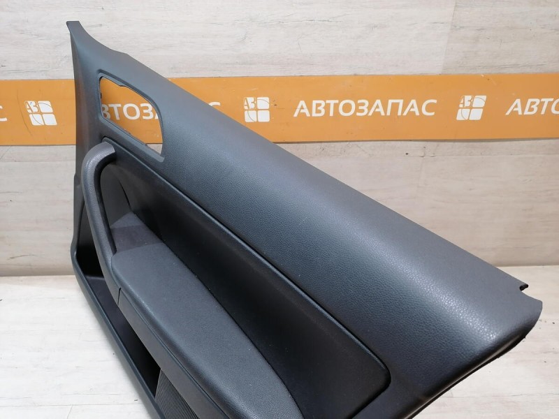 Yeti обшивка двери передняя правая эл деф