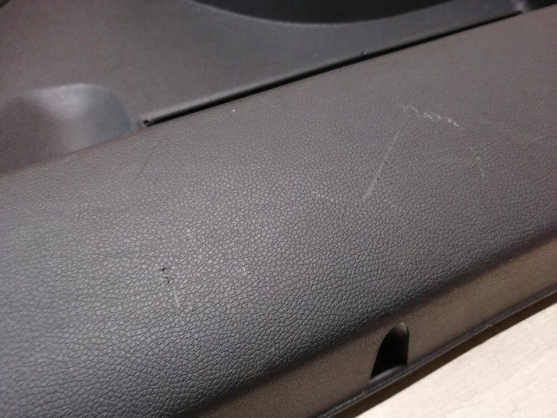 Yeti обшивка двери передняя правая эл деф