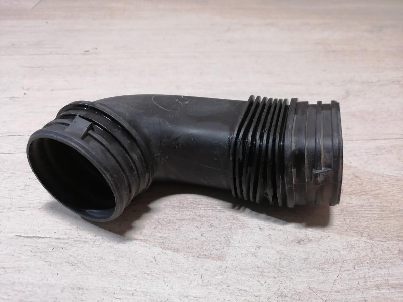 Yeti №2 патрубок воздушного фильтра деф 1k0129618bf