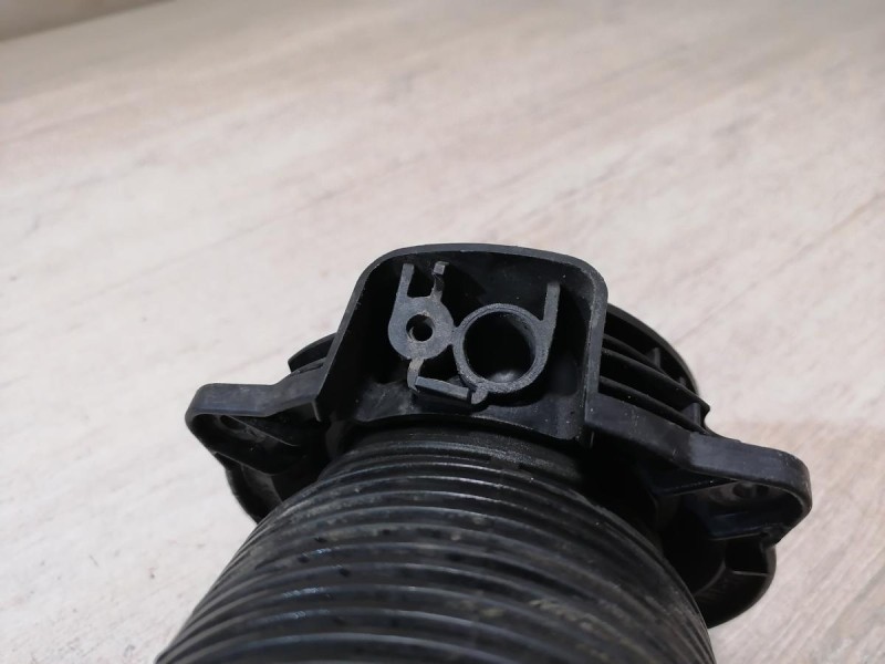Yeti №2 патрубок корпуса воздушного фильтра 1k0129684ap
