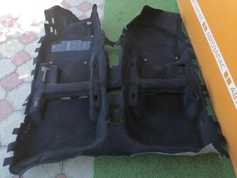 Yeti №2 пол салона