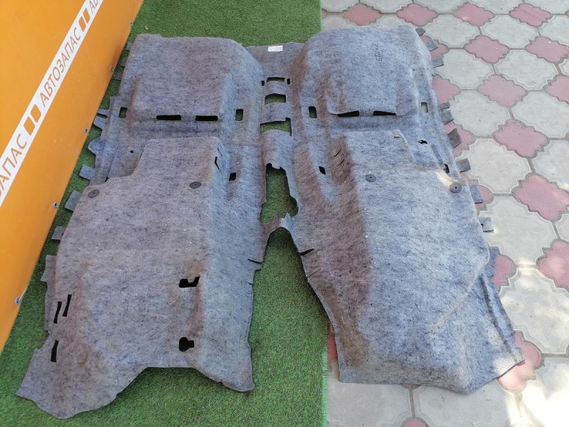 Yeti №2 пол салона