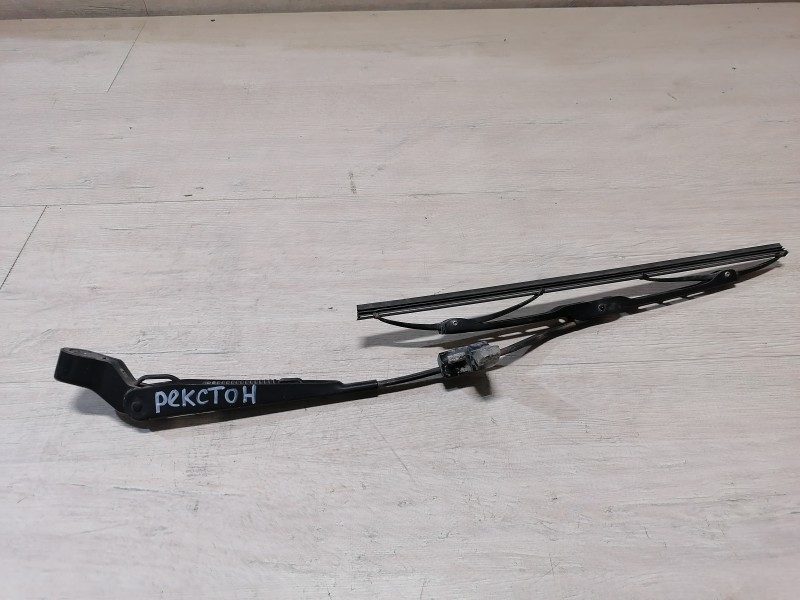 Ssangyong rexton П поводок заднего дворника