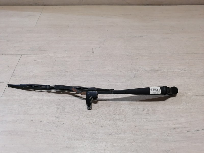 Ssangyong rexton П поводок заднего дворника