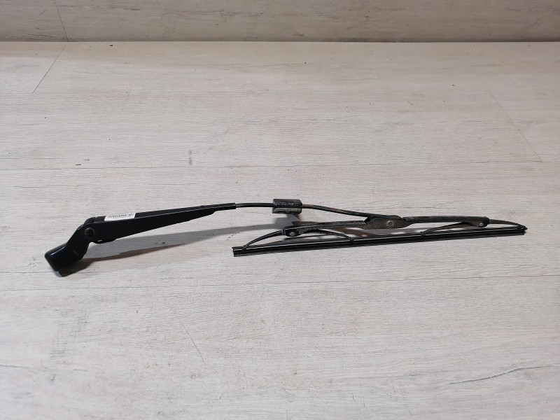 Ssangyong rexton П поводок заднего дворника