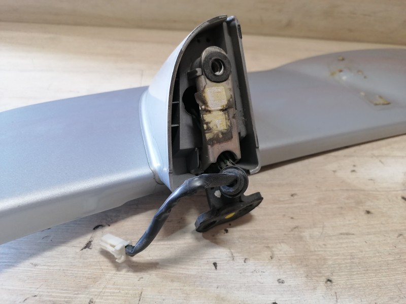 Ssangyong rexton П спойлер крышки багажника