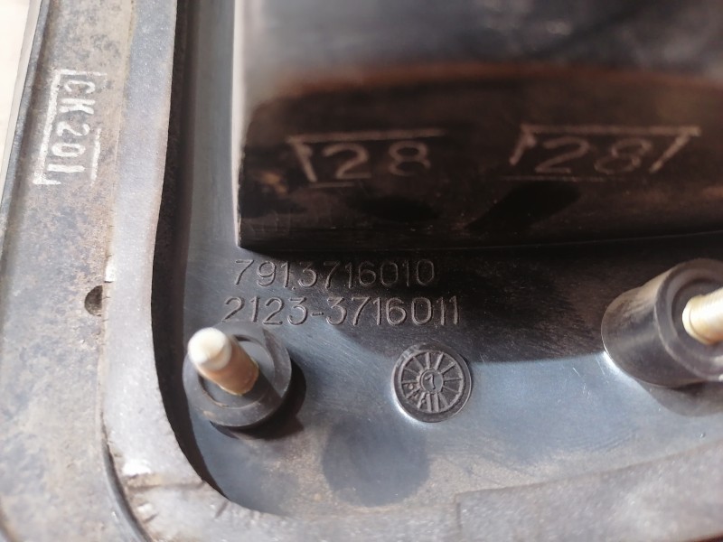 Niva №4 фонарь левый