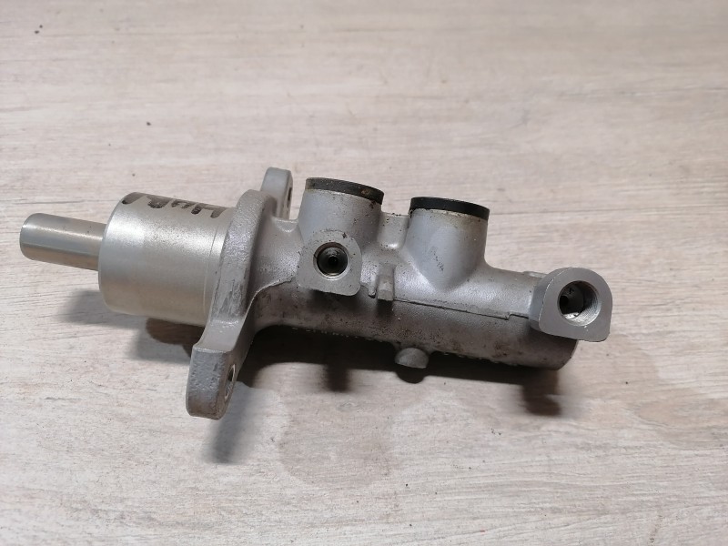 Niva №4 цилиндр тормозной главный