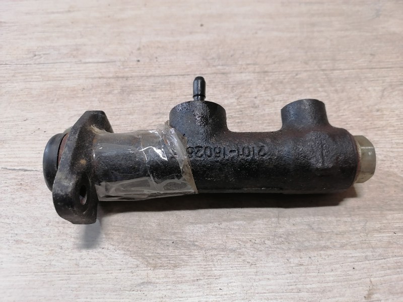 Niva №4 цилиндр сцепления главный