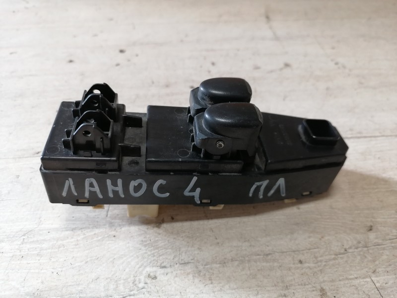 Lanos №4 блок управления стеклоподъемниками