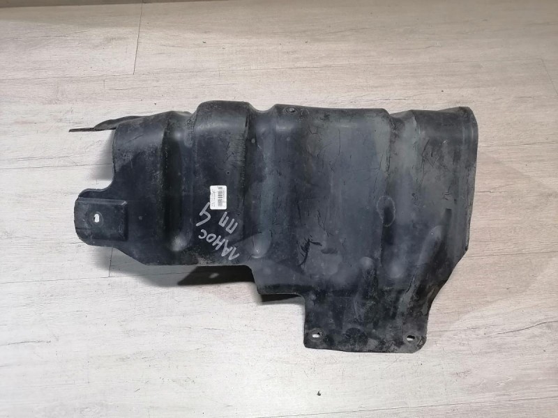 Lanos №4 пыльник двигателя правый