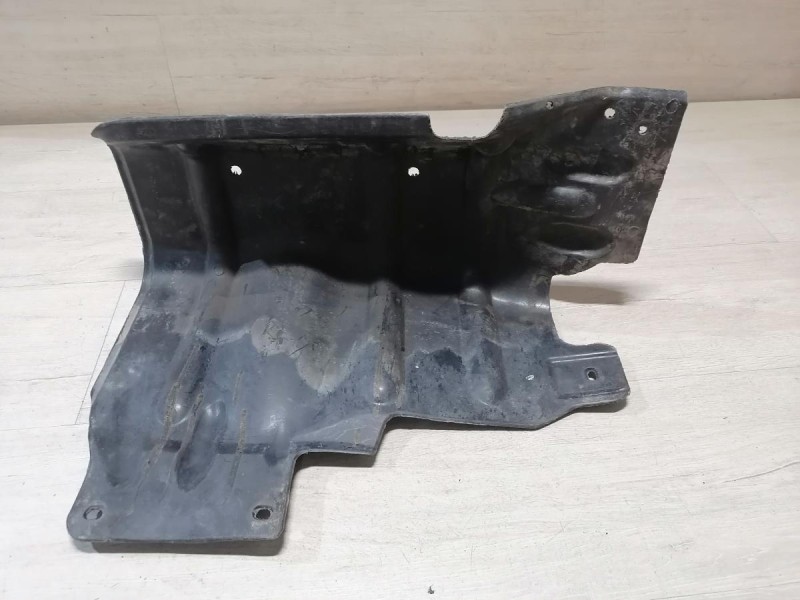 Lanos №4 пыльник двигателя правый