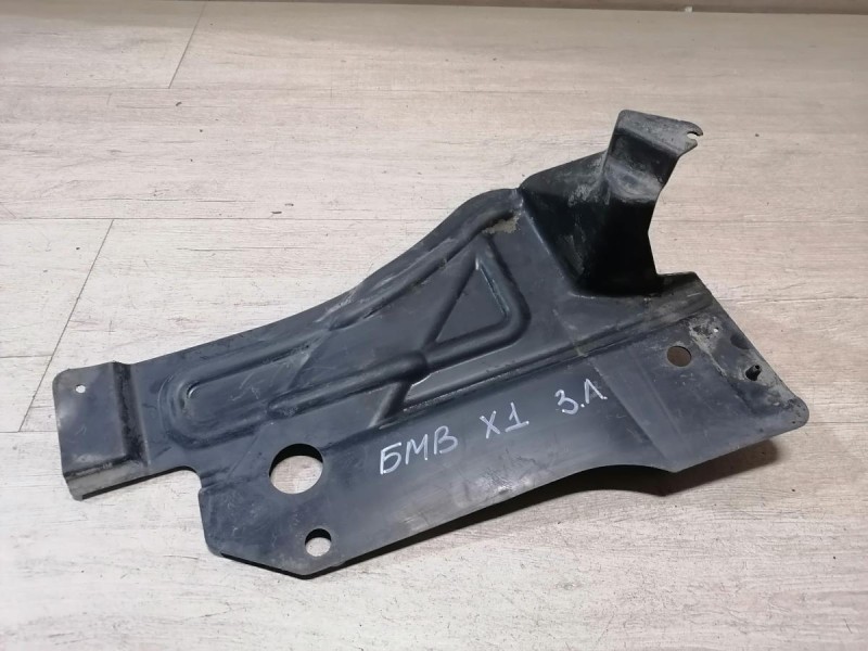 BMW X1 №1 пыльник днища защита задний левый