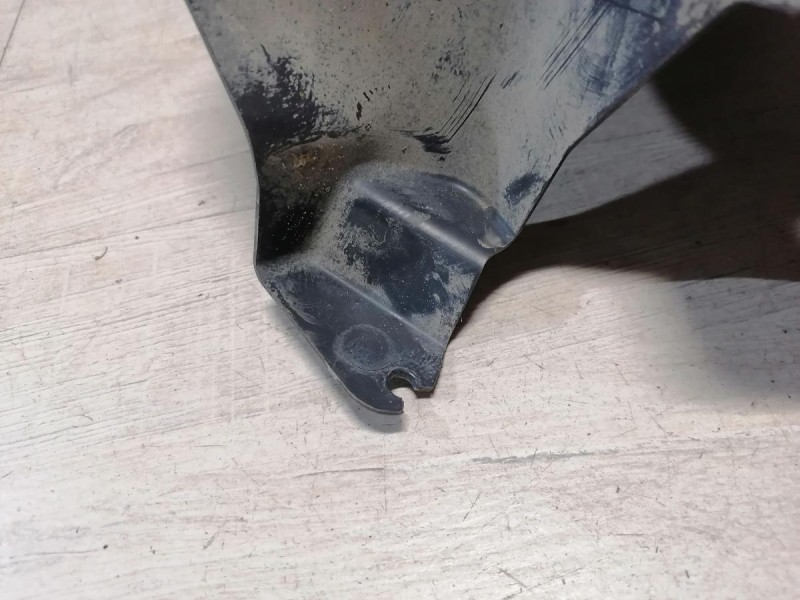 BMW X1 №1 пыльник днища защита задний левый