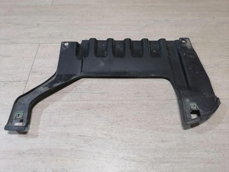 BMW X1 №1 пыльник заднего бампера средний