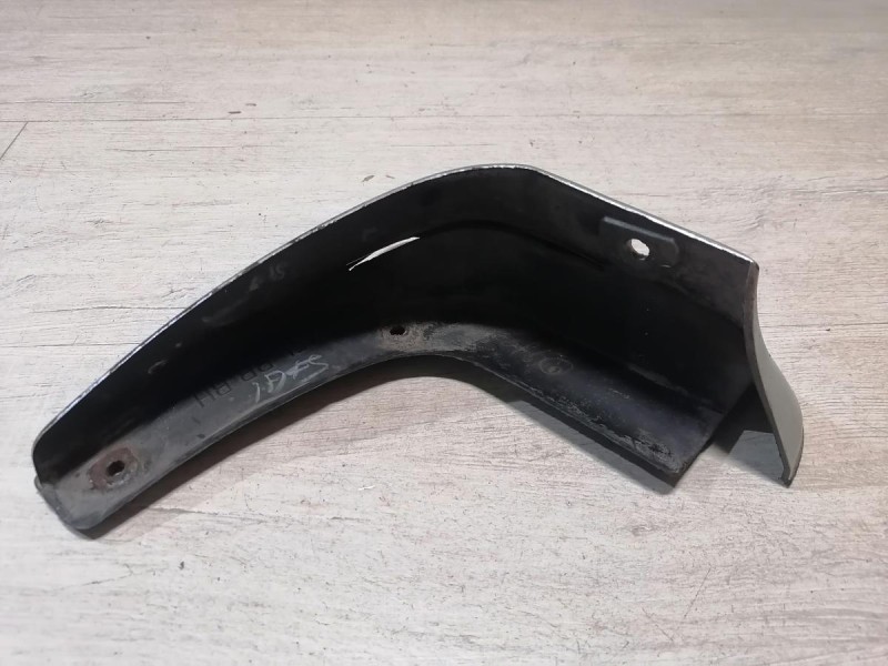 Camry v40 №2 брызговик задний правый