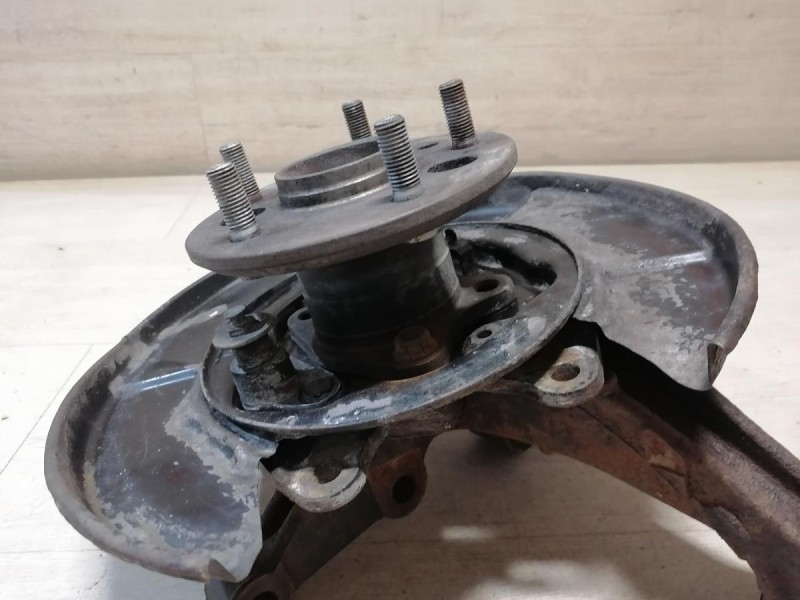 Camry v40 №3 кулак задний правый
