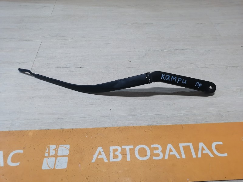 Camry v40 №3 поводок дворника правый