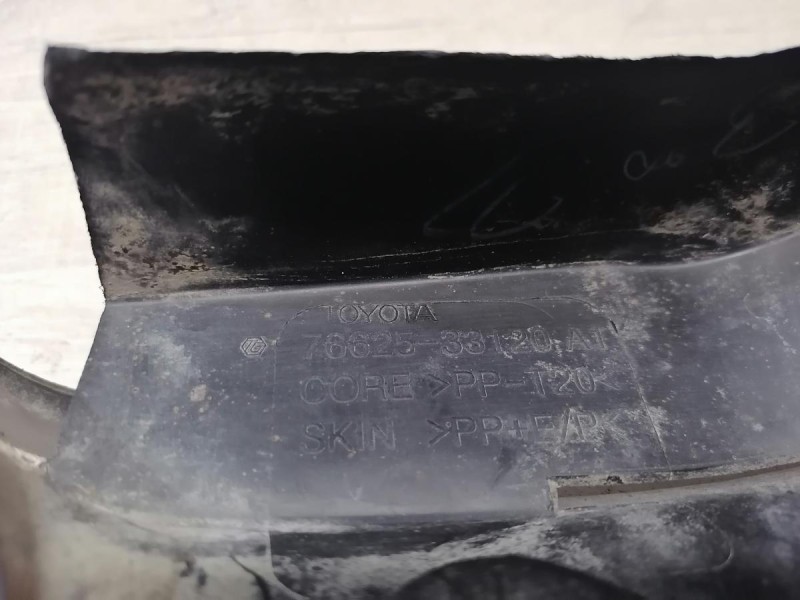 Camry v40 брызговик задний правый