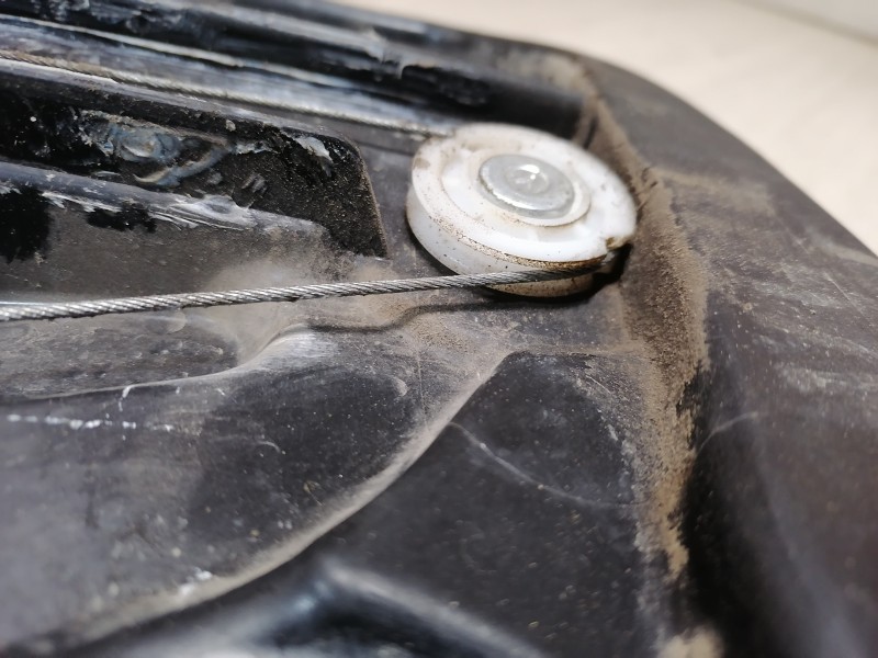 Elantra 5 П стеклоподъемник задний левый