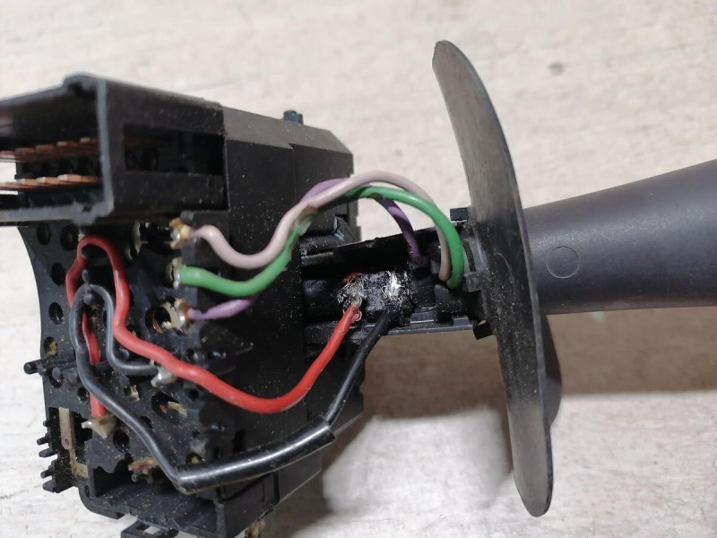 Sandero №12 переключатель поворотов