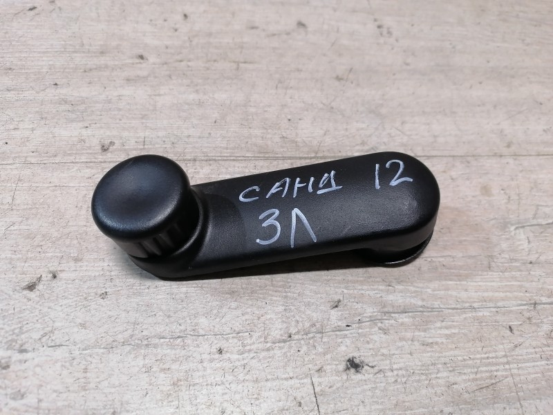 Sandero №12 ручка стеклоподъемника