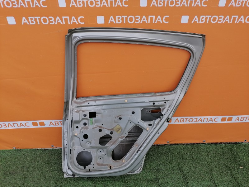 Sandero №12 дверь задняя правая деф