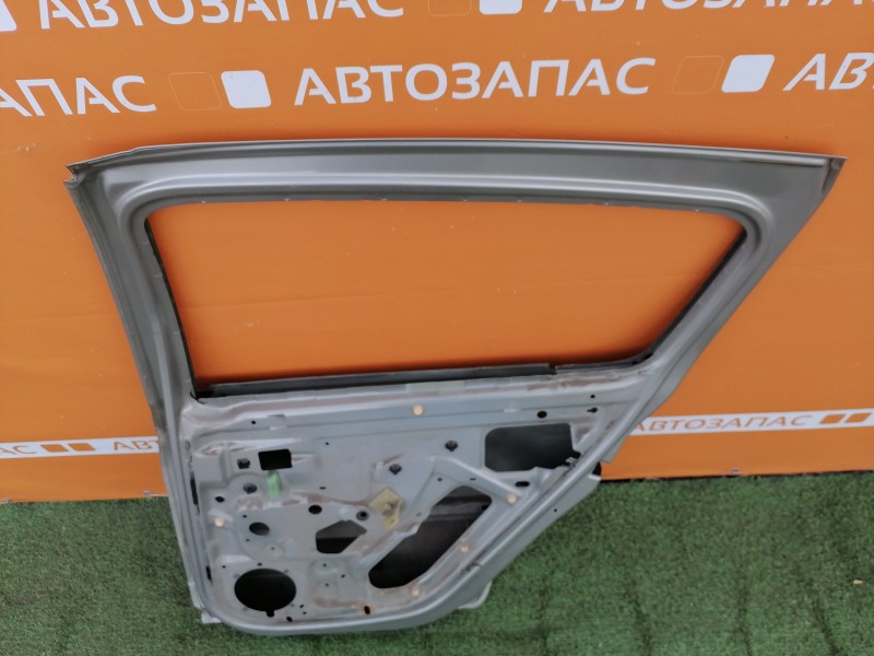 Sandero №12 дверь задняя правая деф