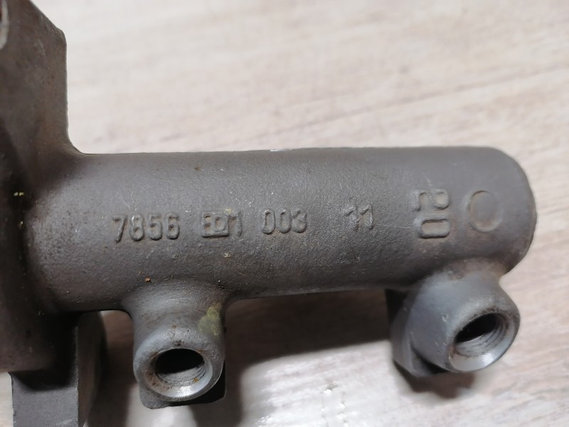 Sandero №12 цилиндр тормозной главный