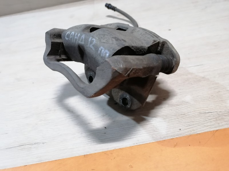Sandero №12 суппорт передний правый 1,6 8 кл