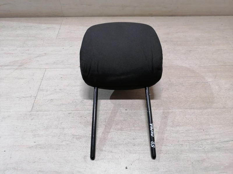 Logan 2 подголовник передний